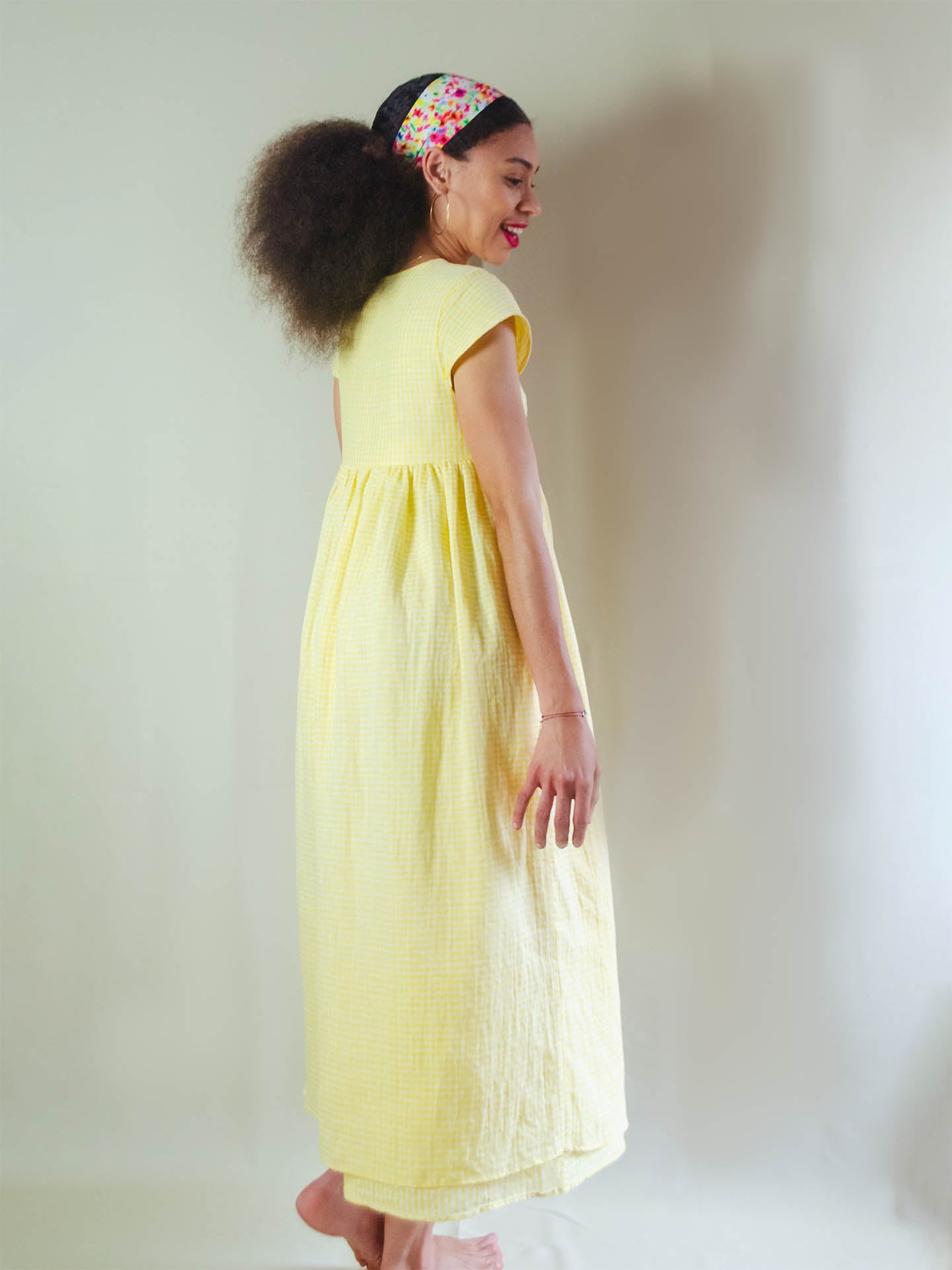 Vêtement prêt à porter mode circulaire upcycling robe babydoll puffy dress jaune citron deadstock fabric sustainable fashion slow brand stock dormants artisanat français